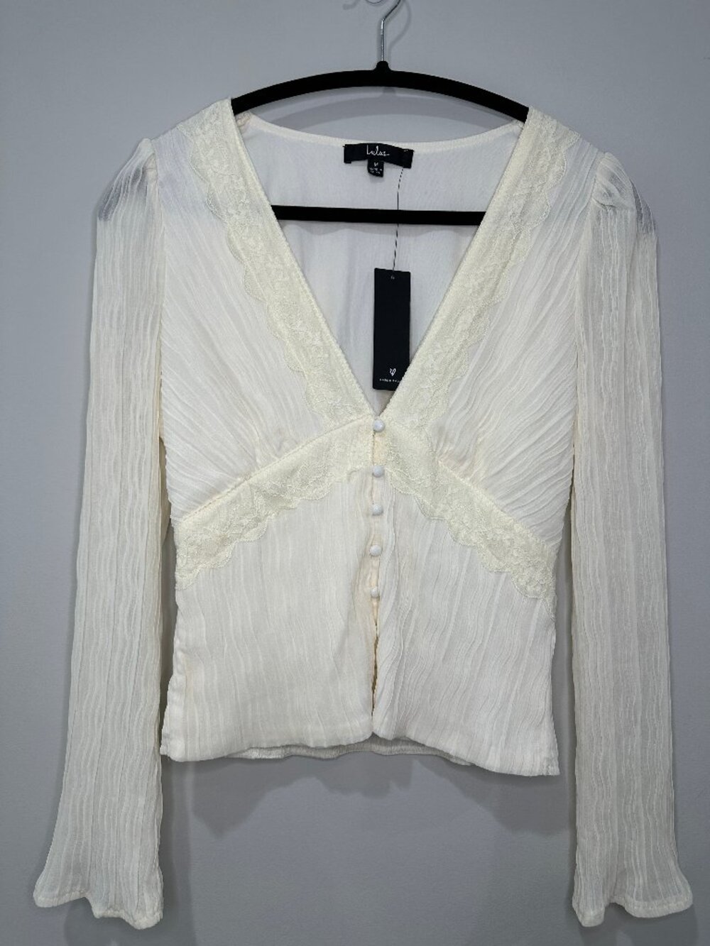 NWT Lulus Ivory Crinkle Pleated Lace V-Neck Blouse Size M Coquette Romantic